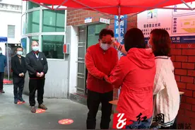 保靖县职业技术中等专业学校老师扮学生全要素演练开学图片