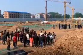 河南原阳四男童被埋：我们要开工，要建楼，安全防护和监管跟上了吗？图片