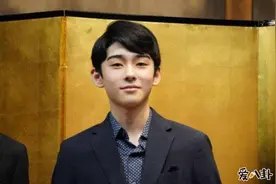 藤间斋的未婚妻是谁 00后佛系少年为什么被称为小少爷？图片