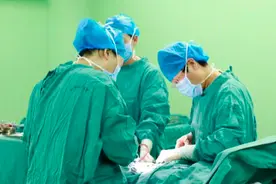 徐州和平妇产医院LDR产房：医疗照护“多对一”温柔分娩助减痛图片