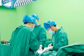 徐州和平妇产医院LDR产房：医疗照护“多对一”温柔分娩助减痛图片