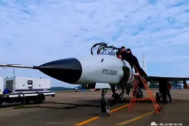 “山鹰”走出国门！贵飞FTC-2000G战机加紧生产，确保首批出口订单按时交付图片