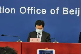 北京：一线医务人员子女小学入学符合条件前提下优先保障图片