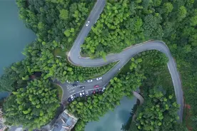 10元钱，住一晚四星级酒店，吃三顿自助餐，它不香吗？图片