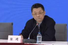 上海视频课继续播出，方便学生选择观看视频封面