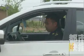 陕西3岁男童跌入灌溉渠，水深近2米！危急时刻，2名扶贫干部直接跳水救人图片