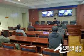 石楼交警：审验教育认真做 严把安全第一关图片