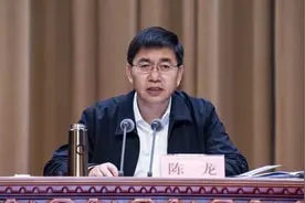 陈龙在全市建设民营经济强市暨创新智造发展大会上强调：努力成为民营经济高质量发展的示范窗口图片