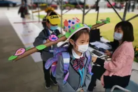 神兽归笼！开学日，这些小朋友萌翻了图片