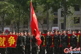 武警军事体育运动会燃爆现场图片
