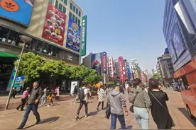 周大福“传承”手镯便宜了近3k，兰蔻小黑瓶7.2折！售货员：史无前例丨五五嗨购记图片