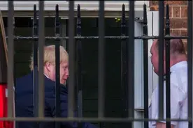 英国首相约翰逊将于27日正式恢复工作视频封面