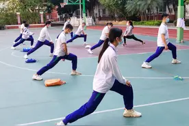 广州最新指引：中小学体育课，这些情况下可不戴口罩图片