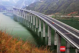 “天梯高速”雅西高速斩获第17届中国土木工程詹天佑奖图片