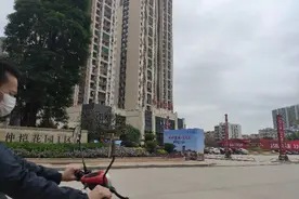 买房后发现3万人的小区旁要建变电站，隆生仲恺花园业主很心焦图片