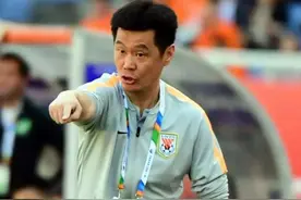 一生忠“橙”！追忆那些年从球员到教练的鲁能球员图片