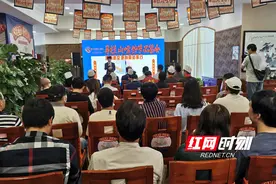 五一来长沙参加“马栏山嗦粉节”品尝200余种特色小食图片