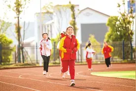 青少年长期宅家体质亮红灯 体育“补课”刻不容缓图片