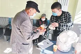 探索“医养结合”社区养老新模式图片