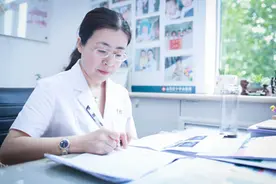 如何中医调理避免输卵管再次黏连？快速受孕！线上课堂开讲了图片