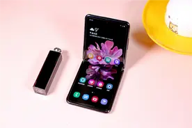 4.4英寸翻盖轮回！三星Galaxy Z Flip评测：体验三星的2次折叠图片