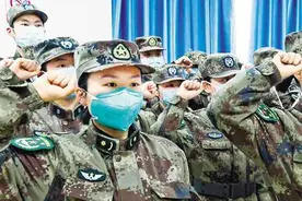 生命至上 白衣执甲 我为先锋——陆军军医大学和重庆市医疗队支援武汉战“疫”纪事图片