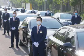 滴滴豪华车今日接北京协和医院162名援鄂抗疫医疗队队员回家图片