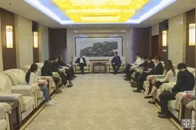 中建丝路建设投资集团来渭洽谈黄洛渭国家文化公园合作事宜 罗书葵会见郑灏一行图片