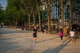 孕妇不建议出行旅游？专家：可在家周边安全地户外活动图片