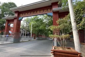 打卡河南网红街｜百米照片墙看郑州国棉六厂变迁史图片
