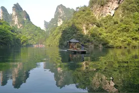 张家界：呵护一泓碧水图片