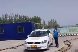 你的科目二和兵哥哥的科目二！看完我不敢说自己会开车了图片