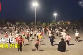 悟性太好，8岁女孩被大妈选为广场舞领舞，网友：一代更比一代强图片