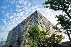午间门诊来了，南京鼓楼医院5月6日起12点至14点设午间门诊图片
