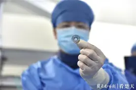 全国首创！68岁心衰太婆心脏膨大压扁了肺和胃，心房分流器植入术救回她一命图片