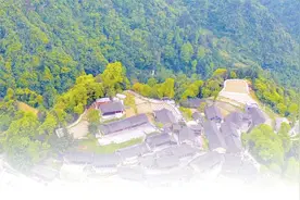 腾飞的十八洞村（决胜2020）图片