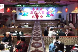 视频｜嗨起来！乡村饭店有了驻唱歌手图片