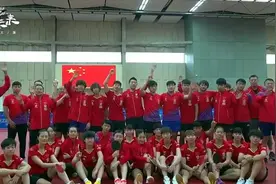 国乒献唱“我爱你中国”，刘国梁：用歌声为大家带来温暖视频封面