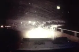 高速交警半夜巡逻突然发现逆行人，吓了一跳图片