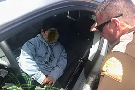 美国5岁男孩开车上高速称要去买兰博基尼 警察：他兜里就3美元图片