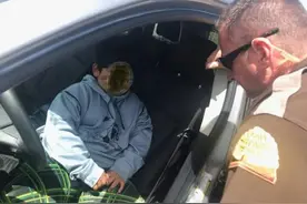 嫌妈妈不给买兰博基尼，5岁男孩怀揣3美元独自驾车出门买图片