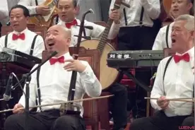赵家班神仙阵容合体表演现场图曝光 赵本山精神状态佳图片