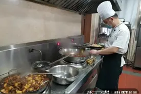 太香了！杭州这位大厨半小时烧出10个菜，交警抢着点外卖图片