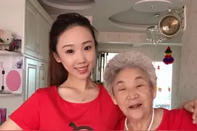 无意间闯进孙女的镜头 八旬奶奶踏上“网红”之路图片