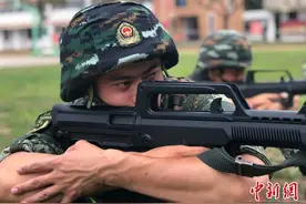 武警福建龙岩支队组织特战训练纪实图片