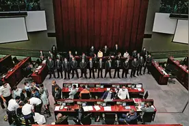 香港内会变“闹剧”，李慧琼当场驱逐这11人图片