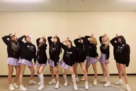 美人计 | Twice回归囊括了这个夏天你能换的所有发型图片