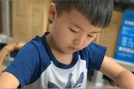 我的徽章 我做主——正裕幼稚园开展“五星萌娃 勇往直前”开学特别活动图片