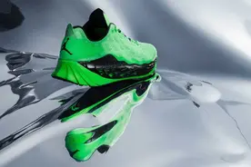 一周运动新品 | Ultra Boost初代白鞋复刻，耐克“可撕鞋面”登场图片