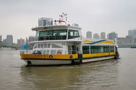 母亲节，两艘新型空调轮渡船投入运营图片